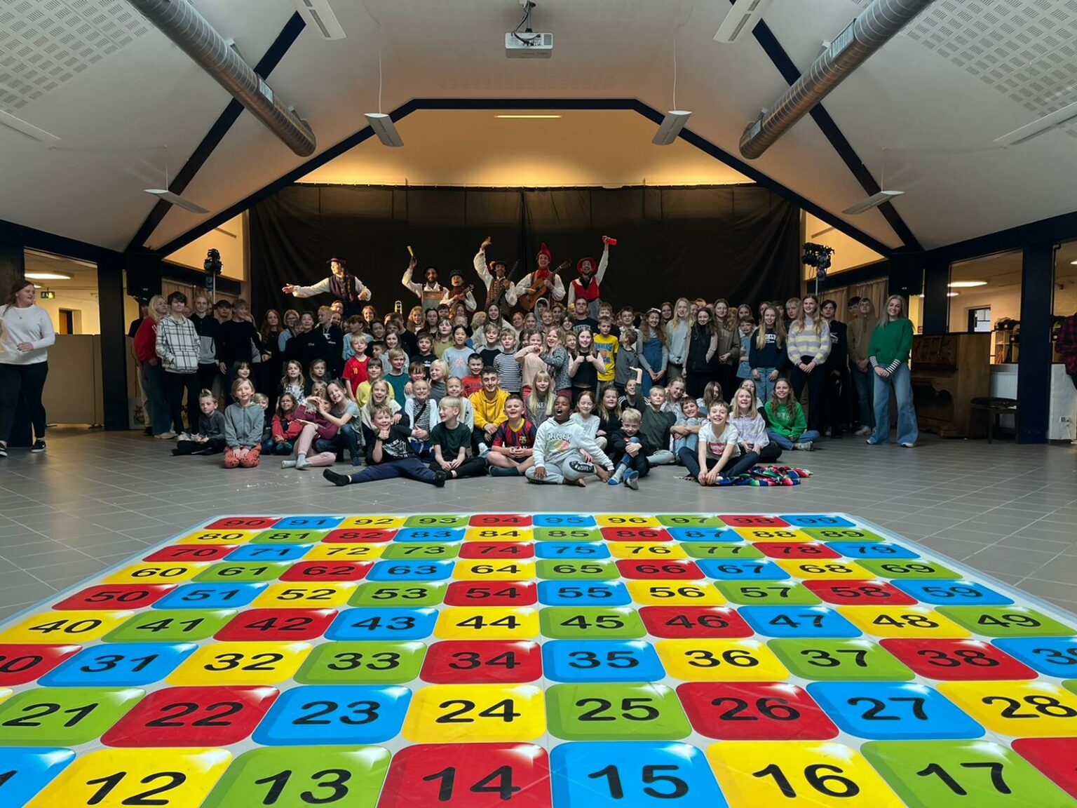 Stadsmusikanterne Fra Bremen At Riberhus Privatskole Ikarus Stage Arts